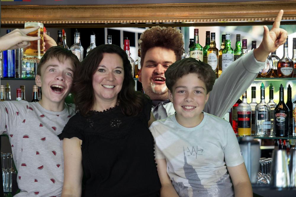 Leavers BBQ | View more photos from the event at gallery.myphotoboothexperience.co.uk/u/MyPhotoBoothExperienceLtd/Leavers-BBQ